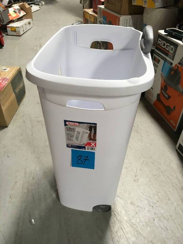lot 87 image: Sterilite Hamper Laundry Wheeled  in good condition