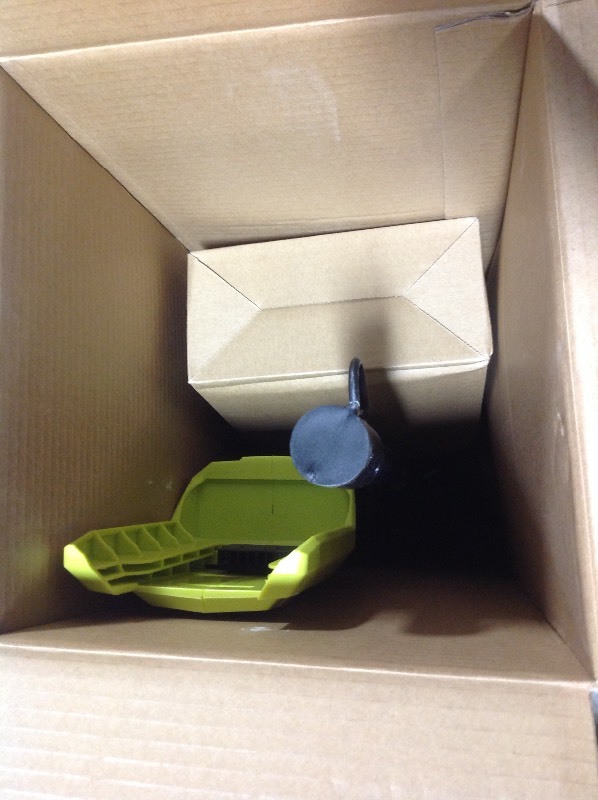 lot 107 image: RYOBI 40-Volt Lithium-Ion Cordless String TrimmerEdger - 2.6 Ah Battery and Charger Included in good conditions