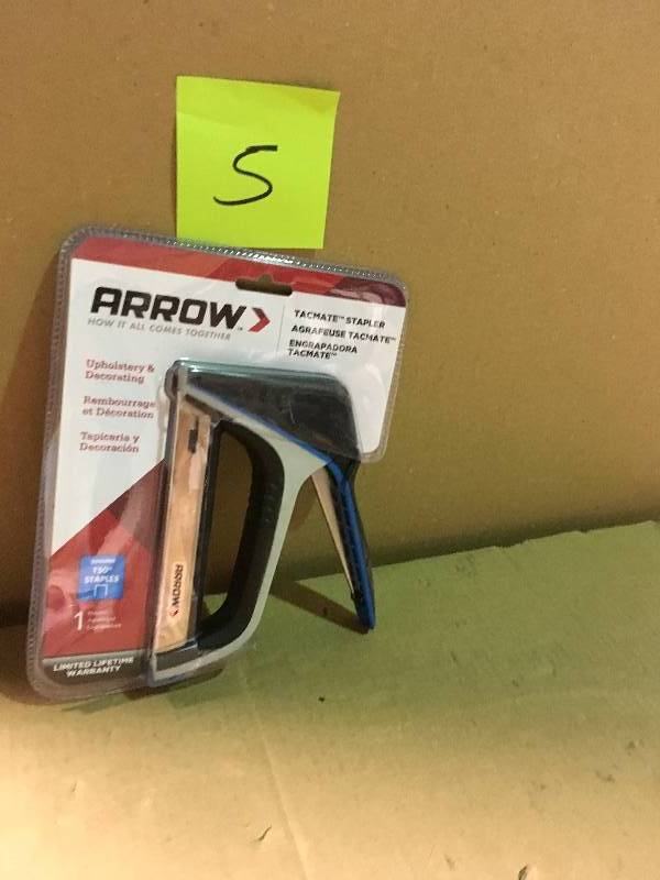 lot 5 image: Arrow Fastener Tac Mate T50X Heavy-Duty Fastener in good condition