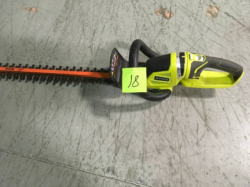 lot 18 image: Ryobi 22 Hedge Trimmer in good condition
