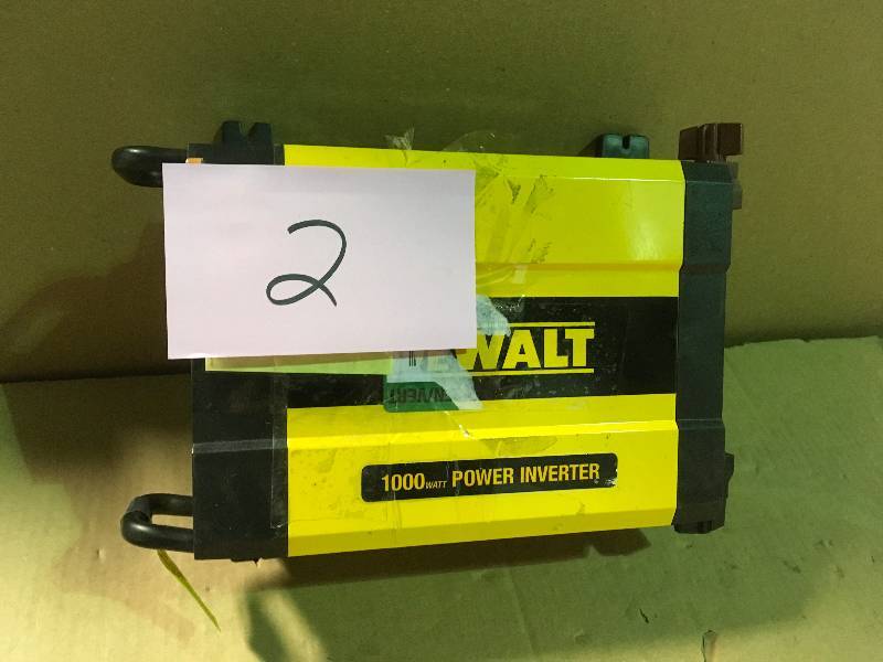 lot 2 image: DEWALT 1000-Watt Power Inverter USED in good condition