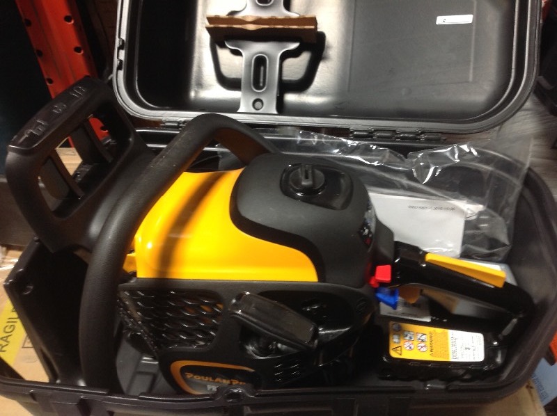 lot 111 image: Poulan Pro PR5020 20 in. 50cc Gas Chainsaw in good Condition