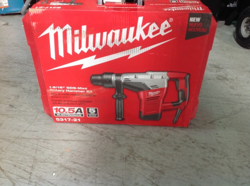 lot 104 image: Milwaukee 1-916 in. SDS-Max Rotary Hammer in good conditions