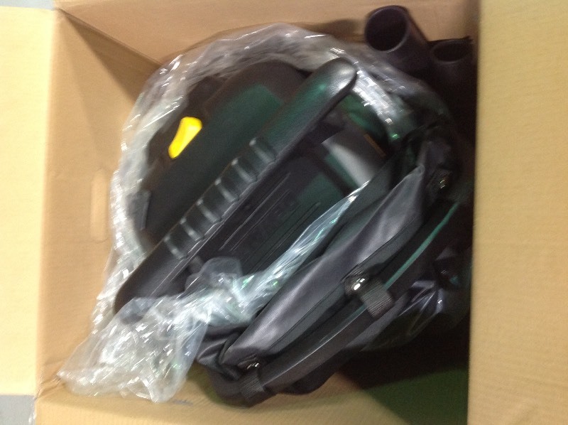 lot 106 image: DEWALT 10 Gal. Poly WetDry Vac in good conditions
