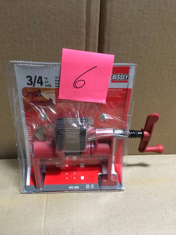 lot 6 image: BESSEY H-Style Pipe Clamp Fixture Set for 34 in. Black Pipe  in good working condition