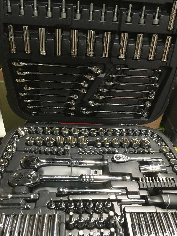 lot 37 image: Husky Mechanics Tool Set (185-Piece) in good condition