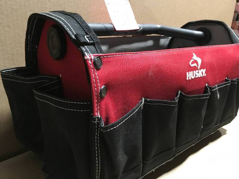 lot 51 image: Husky 17 in. Tool Tote Bag MISSING ONE KNOB