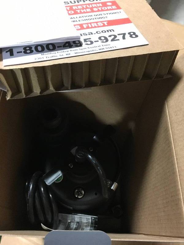 lot 68 image: Superior Pump 13 HP Submersible Thermoplastic Utility Pump in good condition