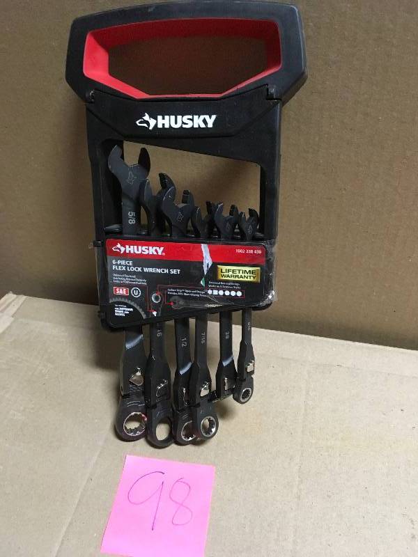 lot 98 image: Husky 100-Position Flex-Head Ratcheting Wrench Set SAE (6-Piece) in good condition