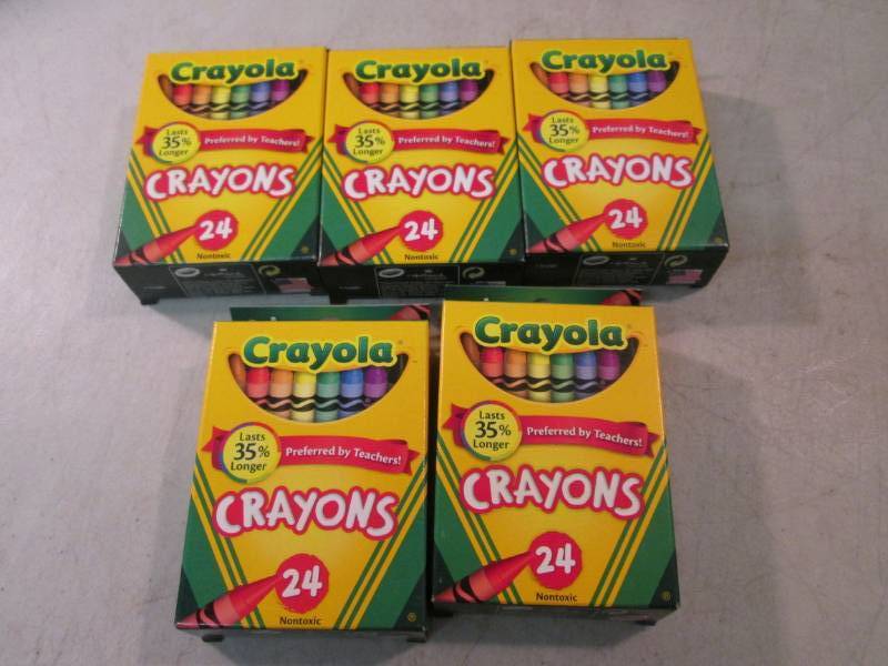 lot 82 image: 5 Boxes of Crayola Crayons  EC1...