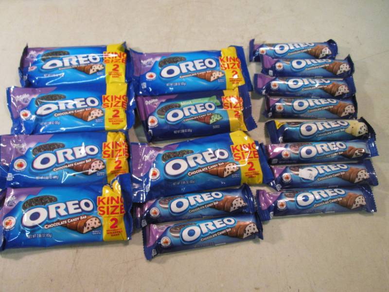 lot 156 image: Assortment of Oreo Candy Bars  B-2...