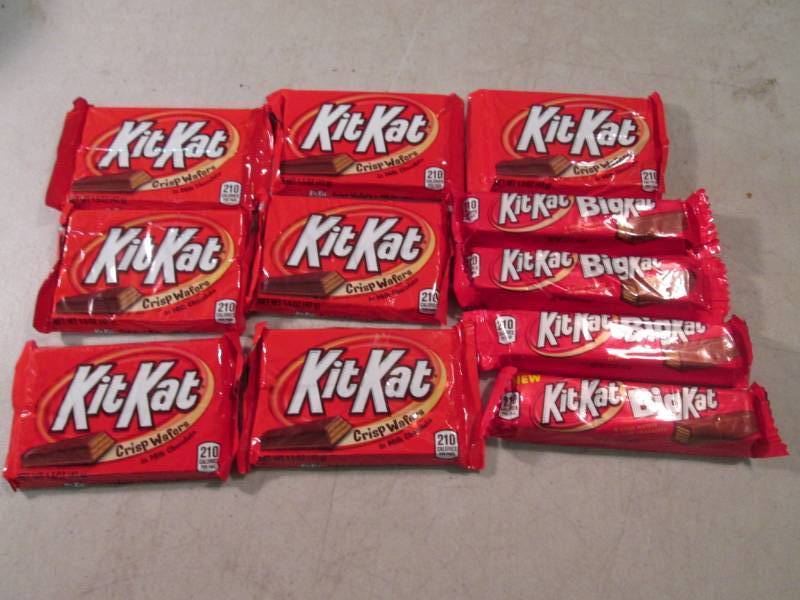 lot 172 image: Kit Kat Candy Bars  B-2...