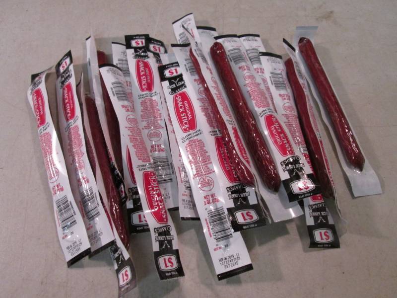 lot 179 image: 20 Jack Links Original Snack Sticks...