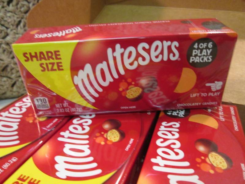 lot 190 image: Box of 8 Share Size Boxes of Maltes...