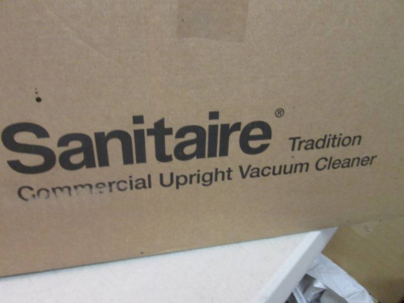 lot 265 image: Sanitaire Upright Bagless Commercia...