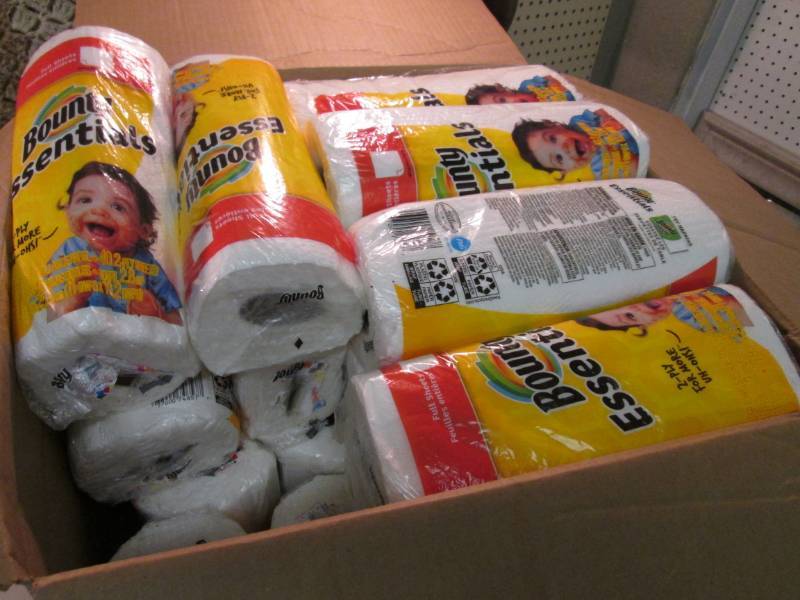 lot 277 image: 28 Rolls of Paper Towels  BS...