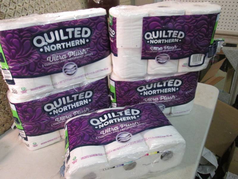 lot 281 image: 5 Packs of 6 Jumbo Rolls of Bathroo...