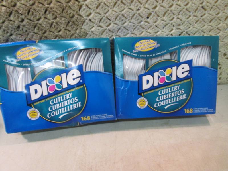 lot 289 image: 2 Boxes of Dixie Plastic Forks Spoo...