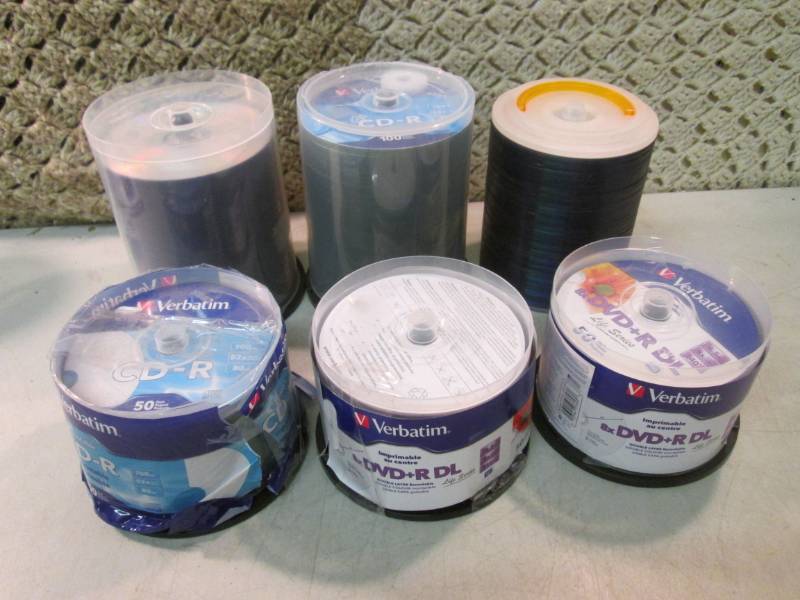 lot 294 image: Lot of CD-R and DVD-R Discs  D-1...