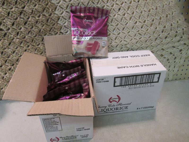 lot 313 image: 2 Cases with 8 Bags each of Caprico...