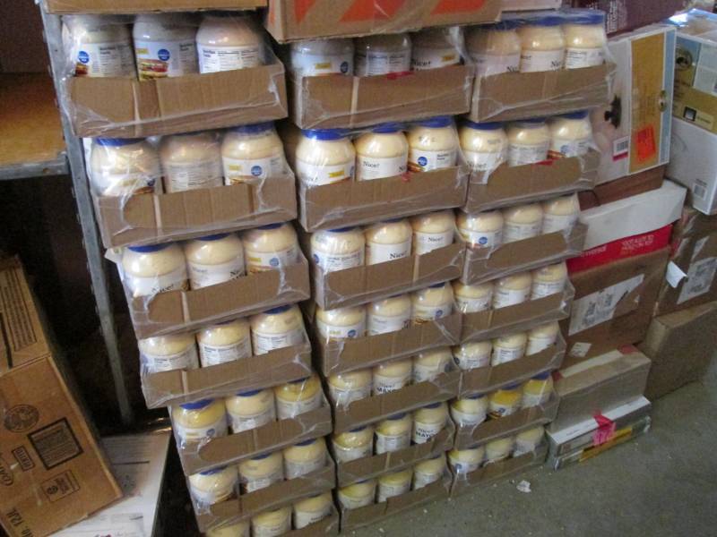 lot 325 image: 21 Cases of Mayonnaise  EW7...