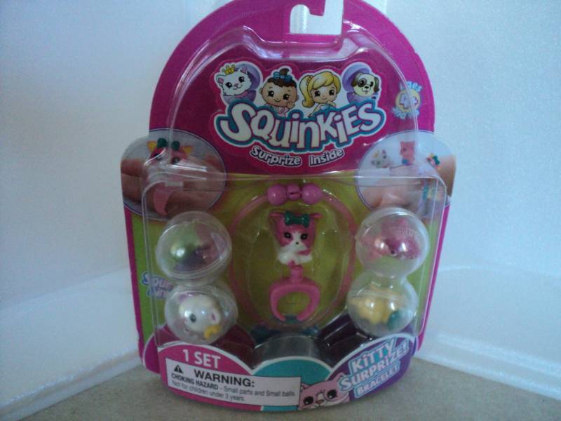 Squinkies 2010 Kitty Surprise Brace...