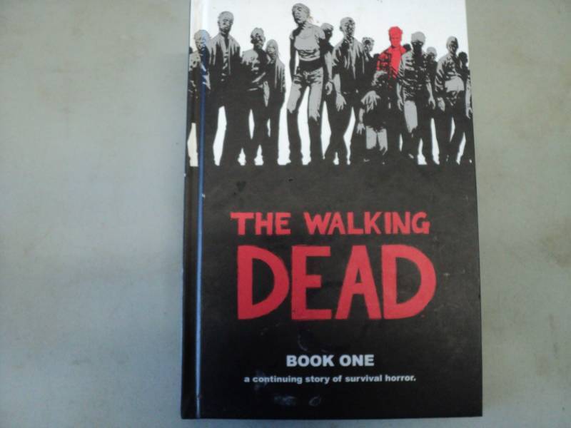 The Walking Dead Book One Retails ...