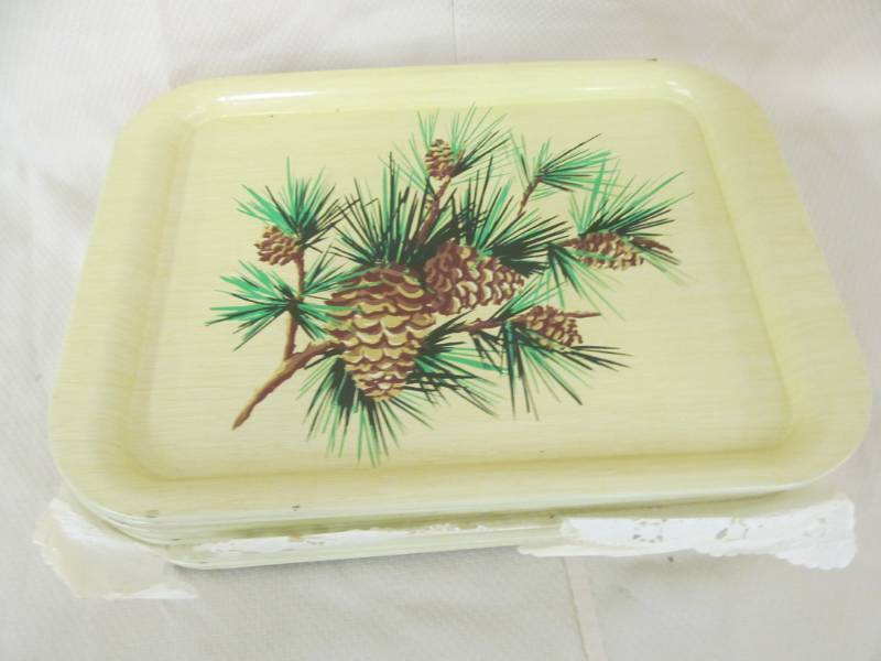 lot 9 image: vintage serving trays