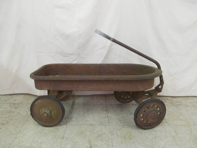 lot 54 image: vintage childs wagon