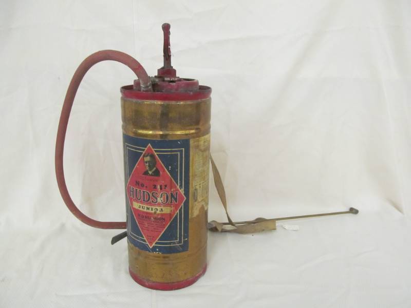 lot 71 image: vintage Hudson compression sprayer