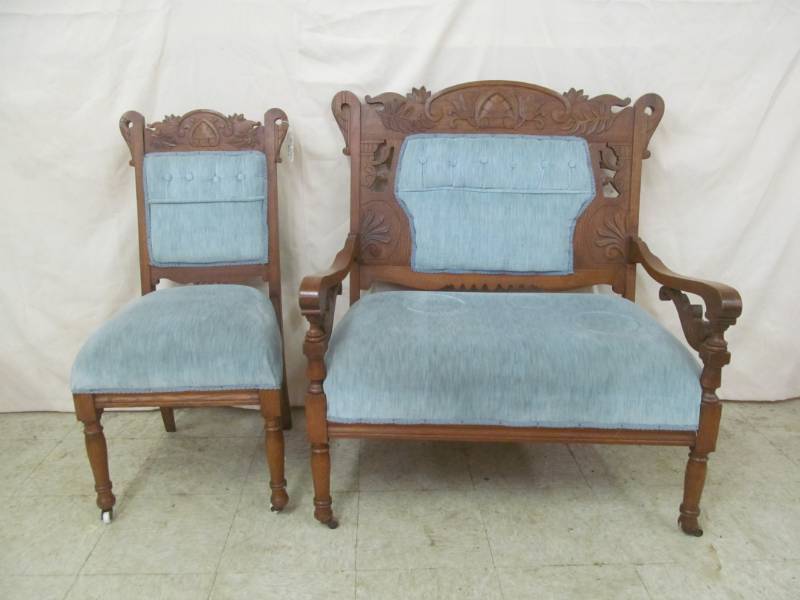 lot 89 image: oak carved chair, parlor chair