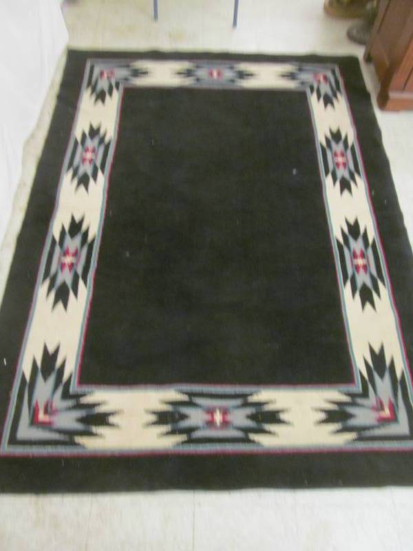 lot 91 image: area rug