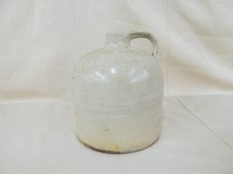 lot 104 image: Common beehive jug