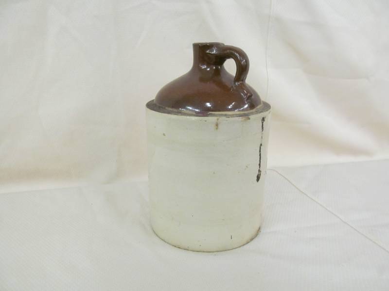 lot 106 image: vintage shoulder jug