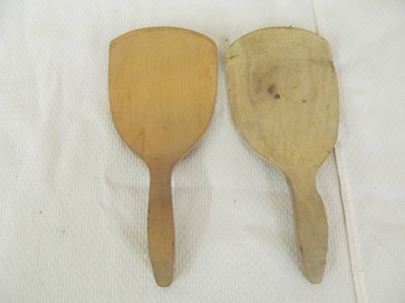 lot 117 image: butter paddles