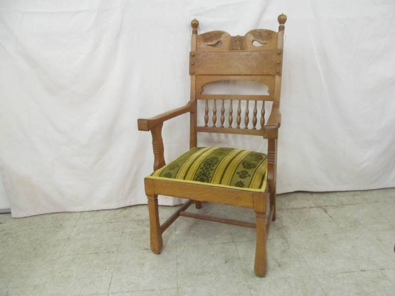 lot 152 image: vintage oak chair