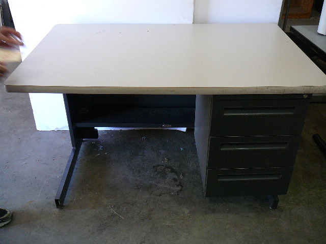 lot 98 image: WorkstationDesk With Drawers