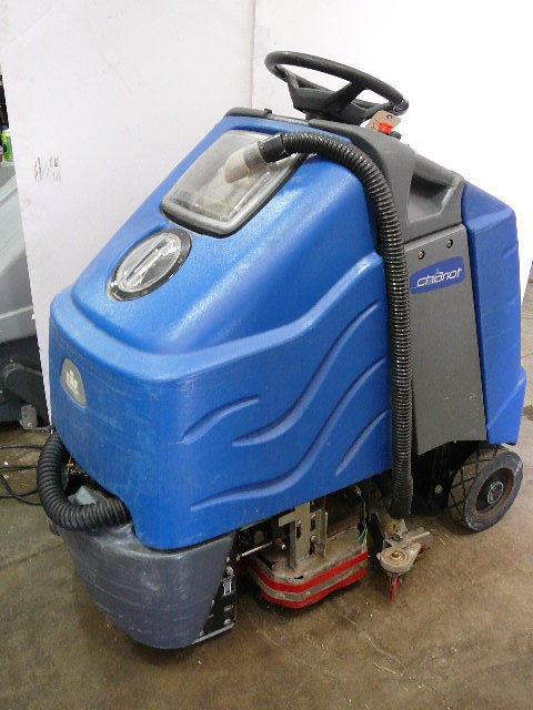 lot 103 image: Windsor Chariot Floor Scrubber With Charger