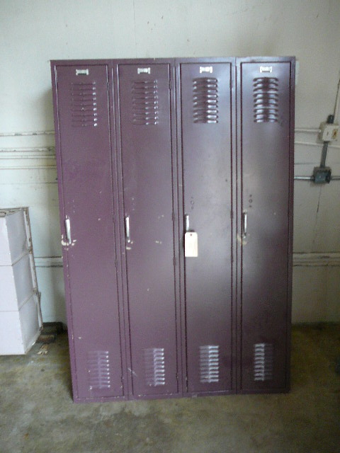 lot 116 image: 4 Door Locker