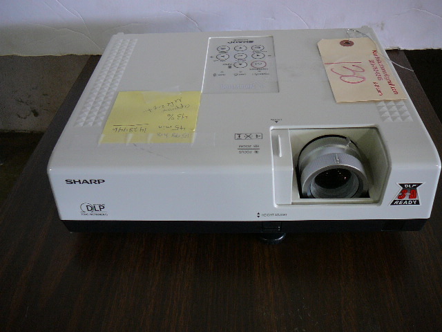 lot 130 image: Sharp DLP 3D Ready Texas Instruments Projector