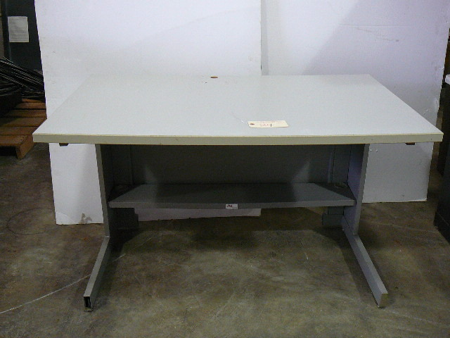 lot 24 image: 2 Workstations