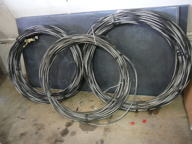 lot 29 image: 4 Rolls of Wire