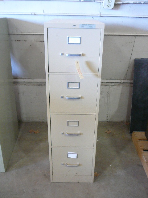lot 51 image: Hon 4 Drawer Filing Cabinet