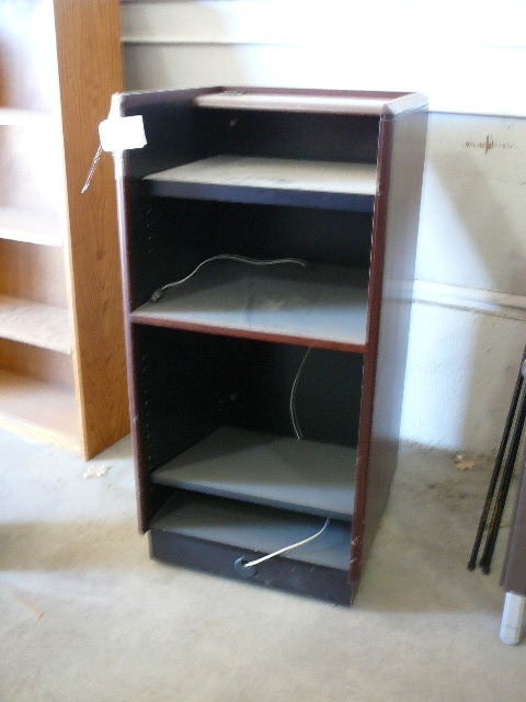 lot 59 image: Cabinet on Caster With 3 Shelves