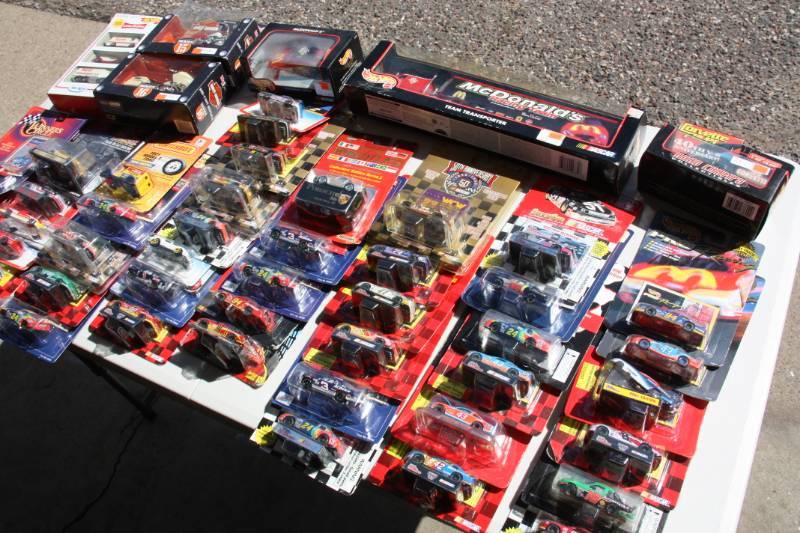 lot 9 image: Nascar Die Cast Resale Lot  84 Items
