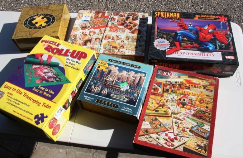 lot 25 image: Puzzle and Mat Lot  6 Items
