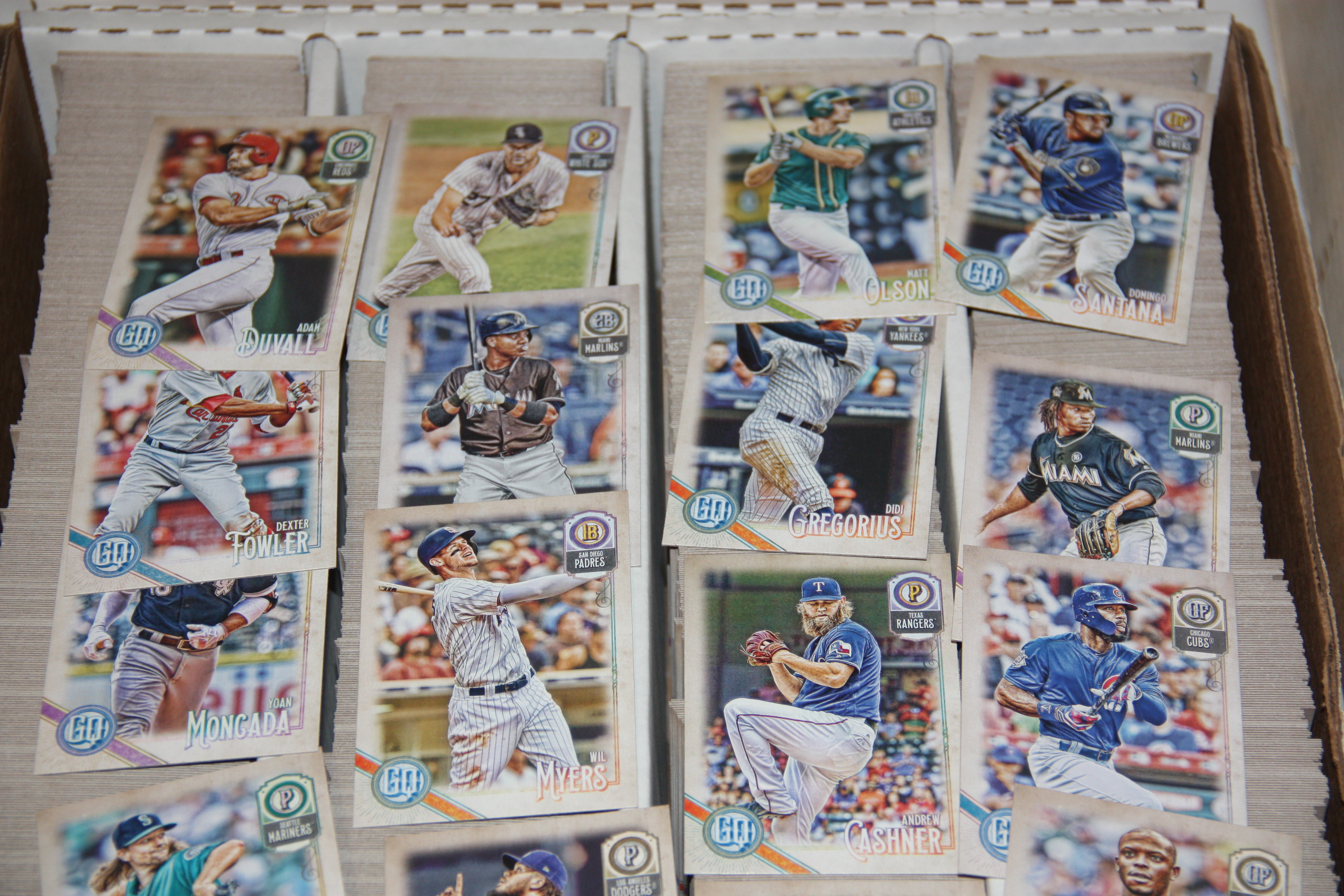 lot 28 image: 2018 Gypsy Queen Baseball Commons Lot  Approx 2,500