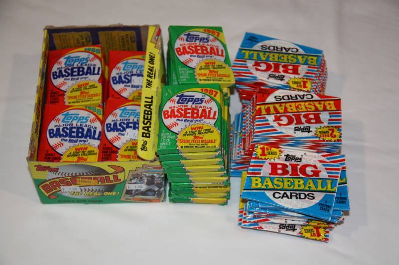 lot 40 image: Lot of Unopened Baseball Card Packs  103