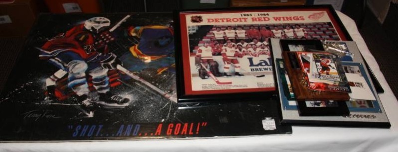 lot 55 image: Hockey Resale Lot  6 Items and Cards