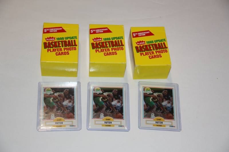 lot 56 image: 1990 Fleer Update Basketball Set Lot  3 Sets